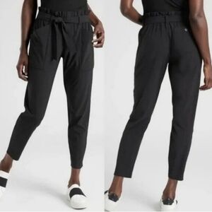 Athleta Pants Women's Size 0 Black Skyline II Belted Athleisure Travel